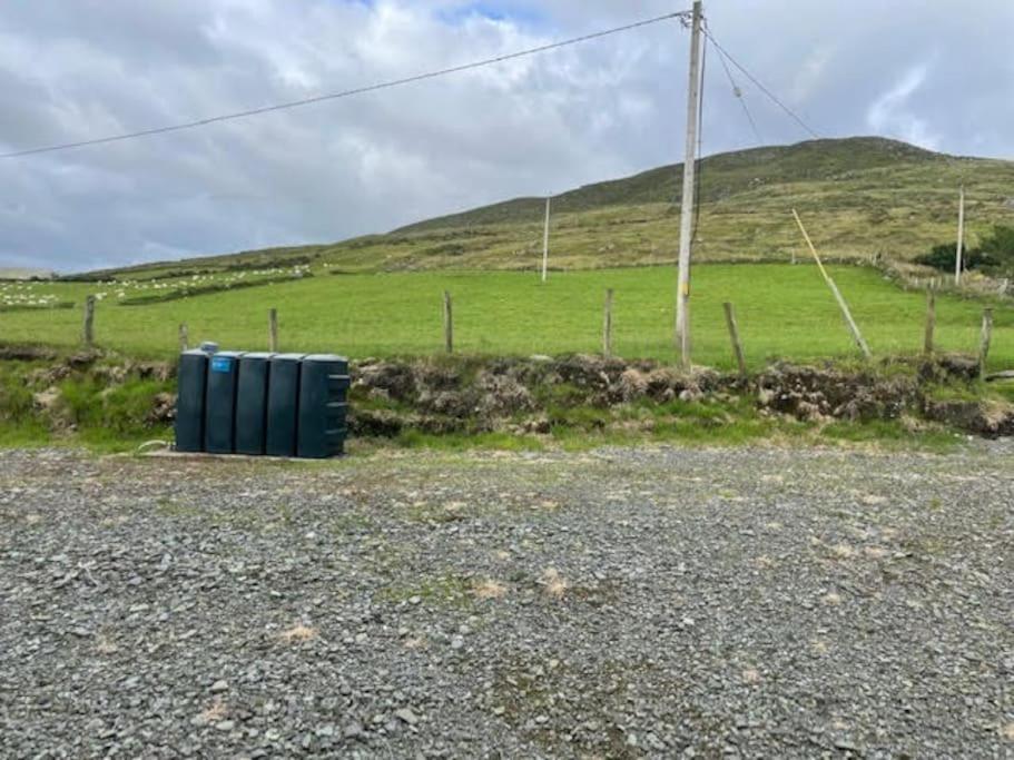 Mountain View - Cosy Country Cottage Cahersiveen Exterior foto
